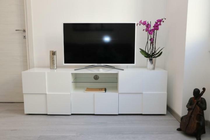 Exclusive Apt Really Downtown - Free Private Parking Included! Genoa Luaran gambar